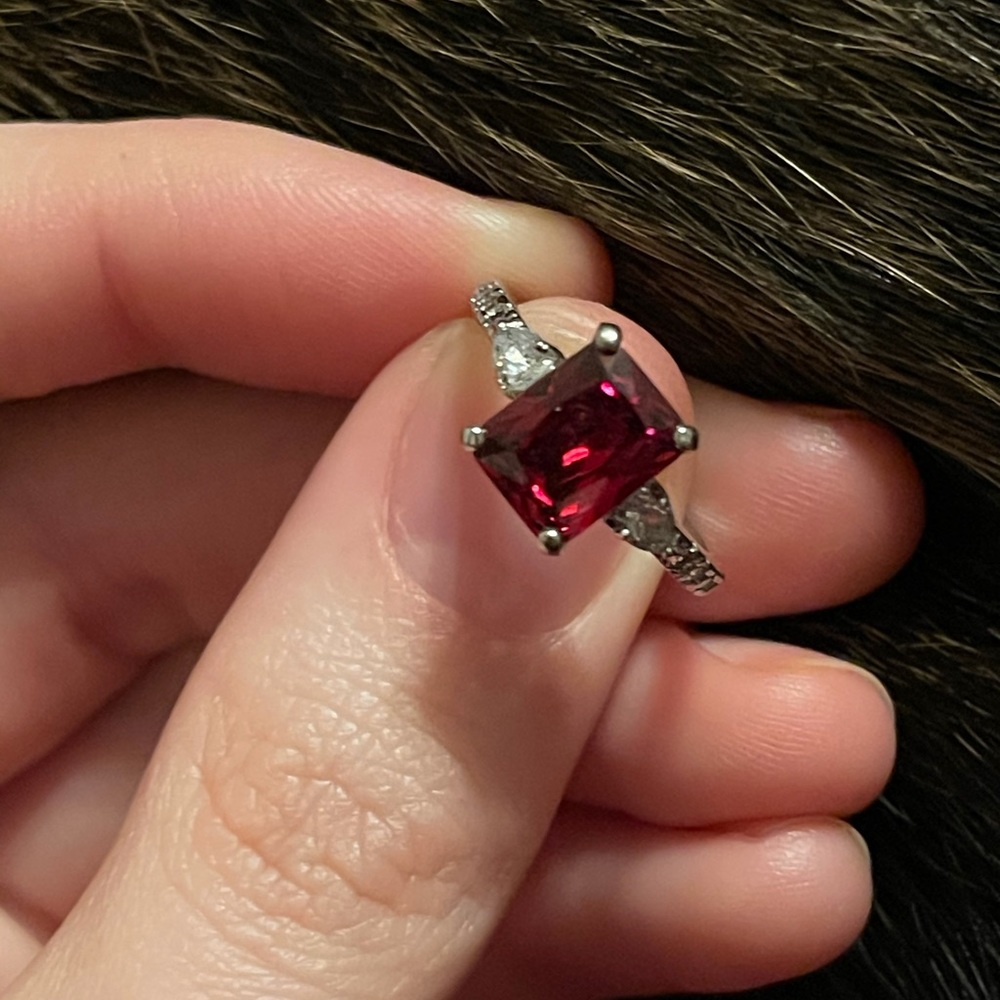 Fragrant Jewels Swarovski Garnet Birthstone Ring